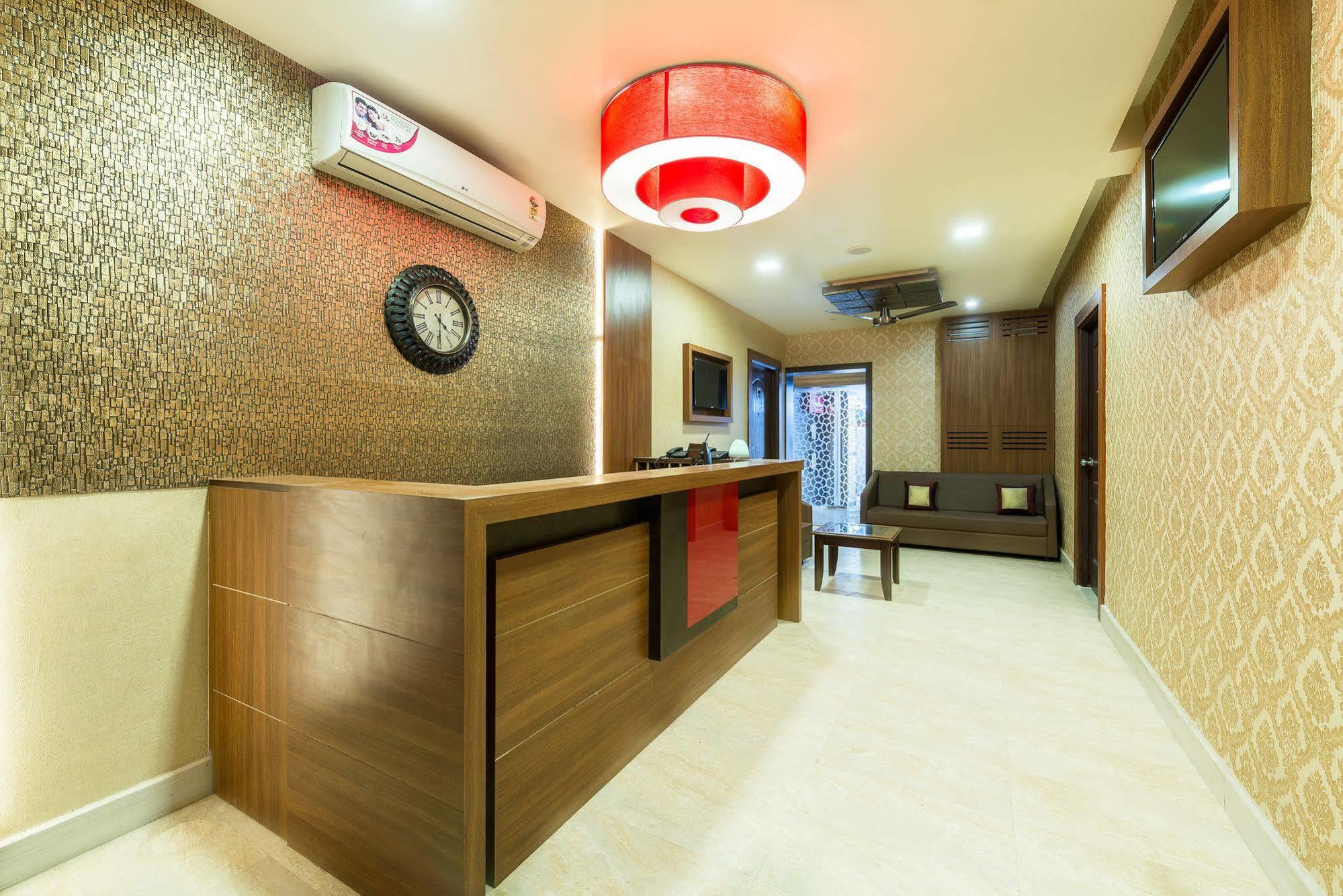 Hotel Treebo Nestlay Casa Chennai Exterior foto