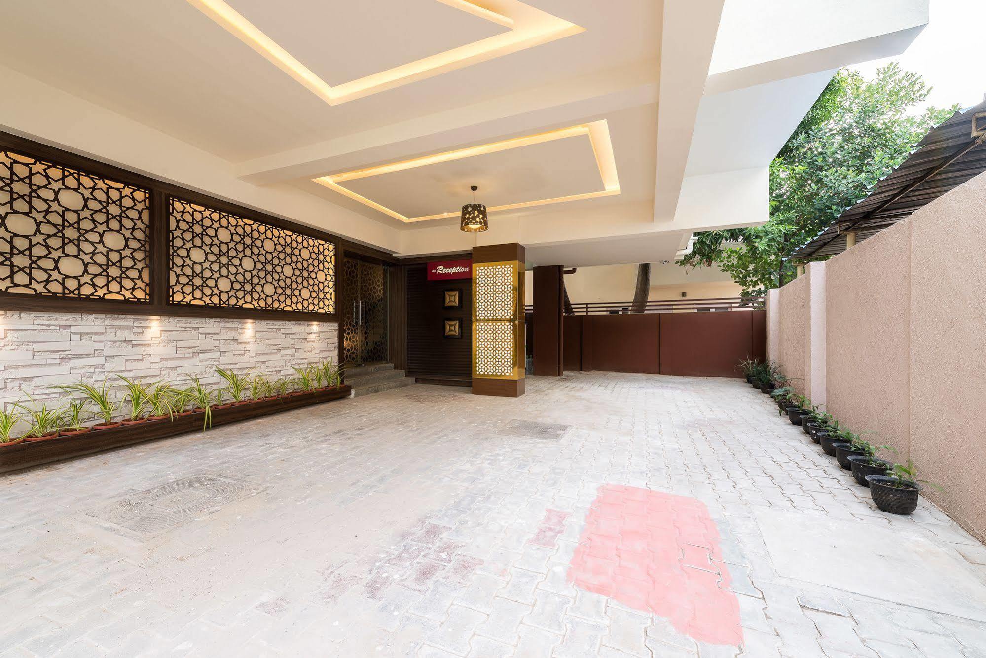 Hotel Treebo Nestlay Casa Chennai Exterior foto
