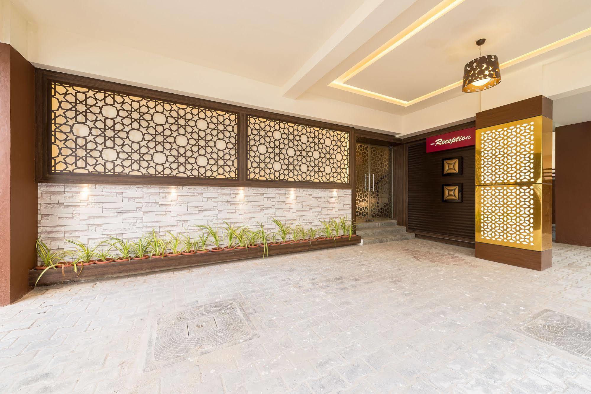 Hotel Treebo Nestlay Casa Chennai Exterior foto